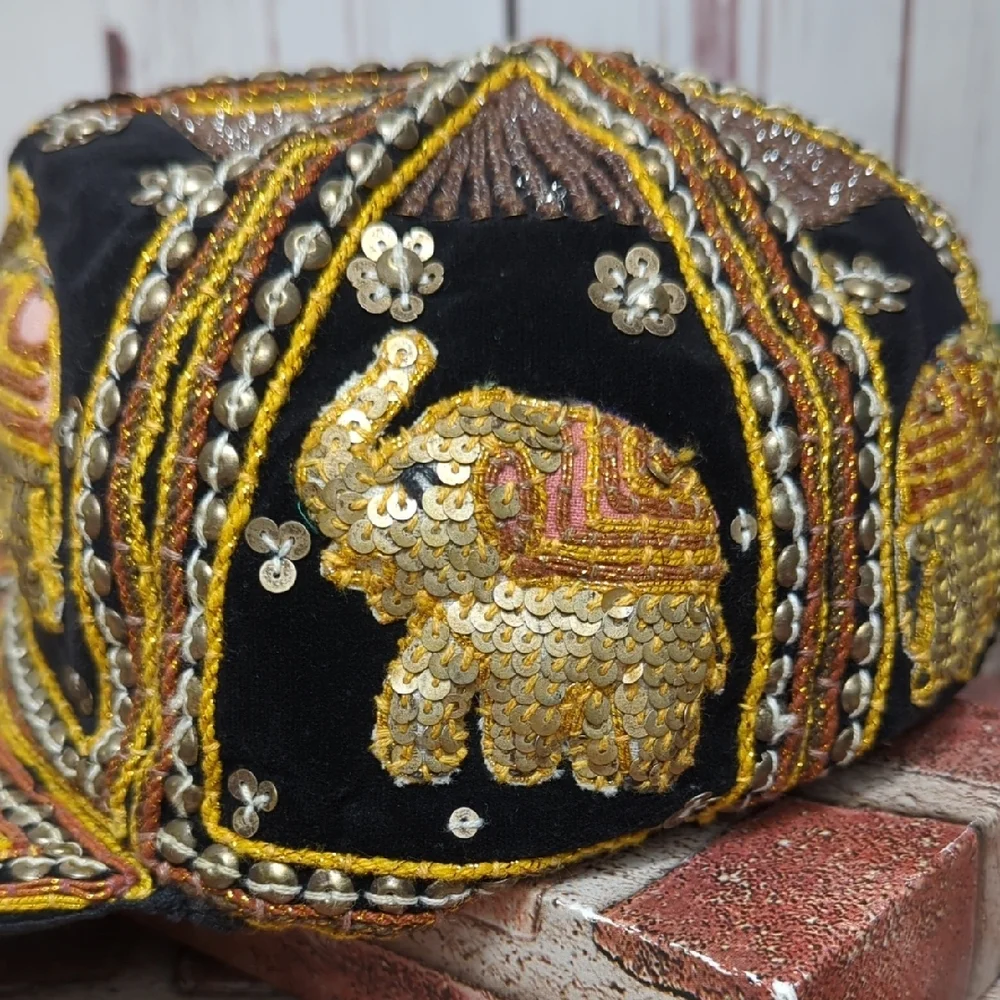 Vtg Kalaga Embroidered Elephant Tapestry Cap Beaded‎ Sequin Black Velvet Mynamar - Picture 7 of 16